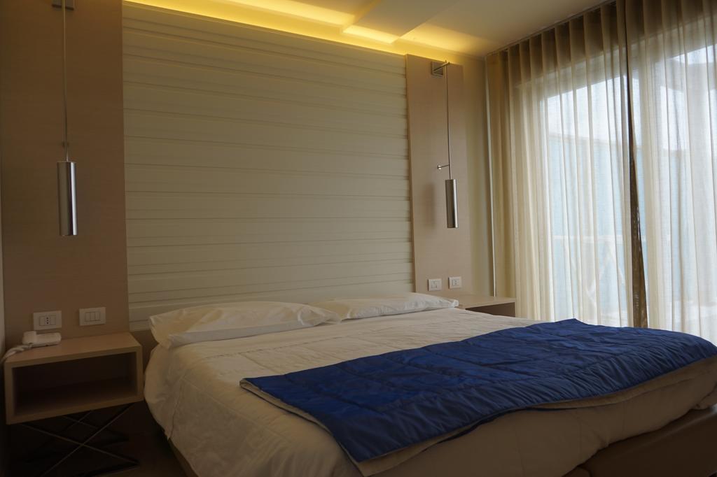 Hotel Columbus Lignano Sabbiadoro Ngoại thất bức ảnh